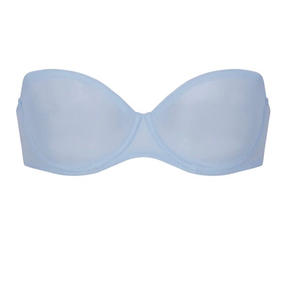 Ultra fine mesh SKIMS strapless bra - Picture 2 of 7